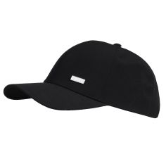 Stitchless black cap